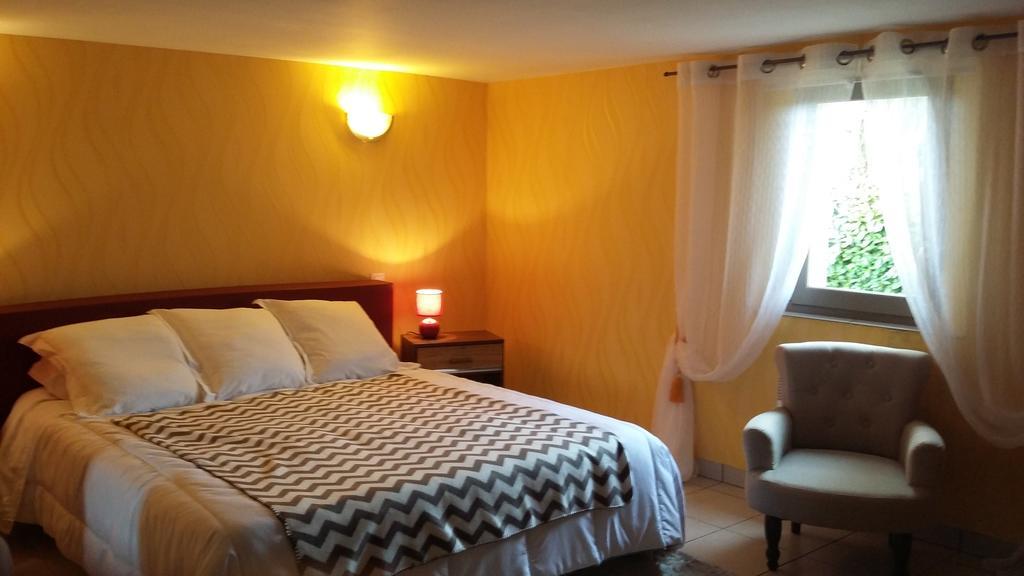Гостьовий будинок Chez Annie Saint-Avit-Riviere Екстер'єр фото