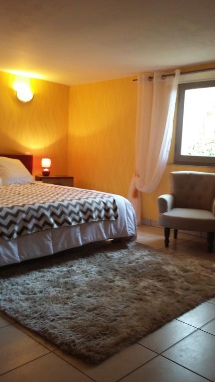 Гостьовий будинок Chez Annie Saint-Avit-Riviere Екстер'єр фото